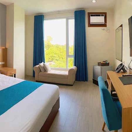 Jrp Vanyard Resort Hotel 卡利博 外观 照片