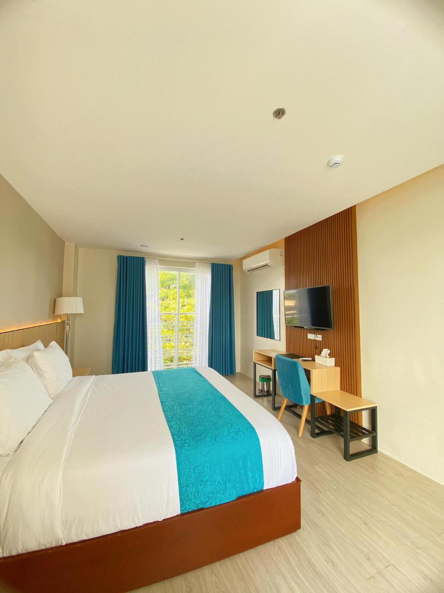 Jrp Vanyard Resort Hotel 卡利博 外观 照片